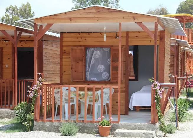 Yumurtalık’ta Bungalov ve Kamp Tatili: Medcezir Pansiyon Rehberi