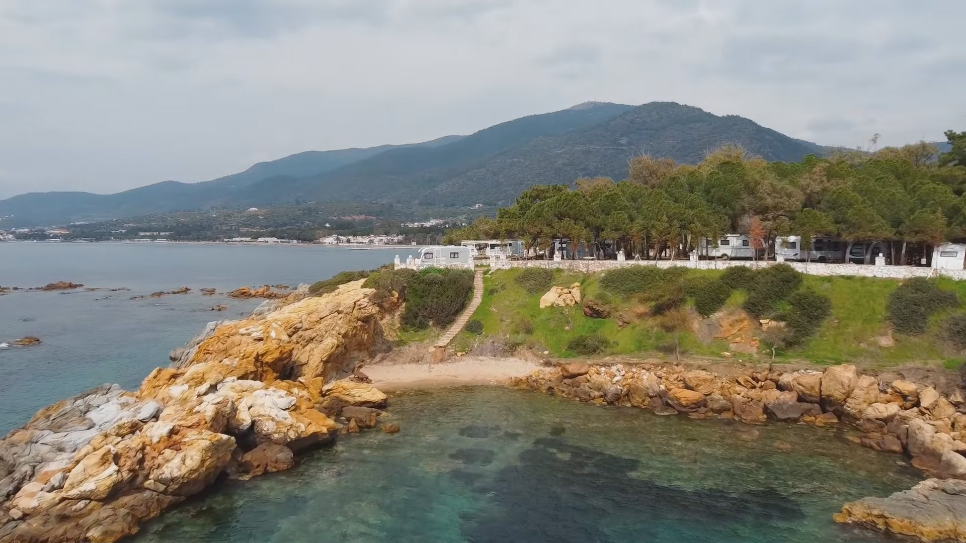 Kalemlik Orman Kampı Aileler İçin Nasıl? Deniz, Bungalov, Karavan ve İmkanlar